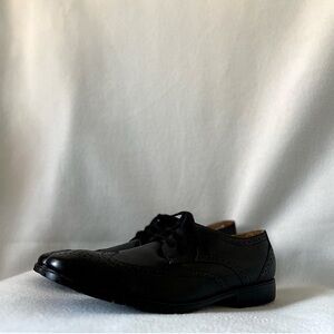 Sandro Men’s Size 10 Black Laced Up Leather Dress Shoes.